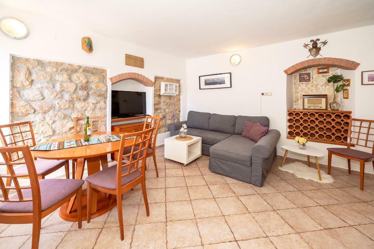 באסקה Mediterranean Apartment Korina מראה חיצוני תמונה