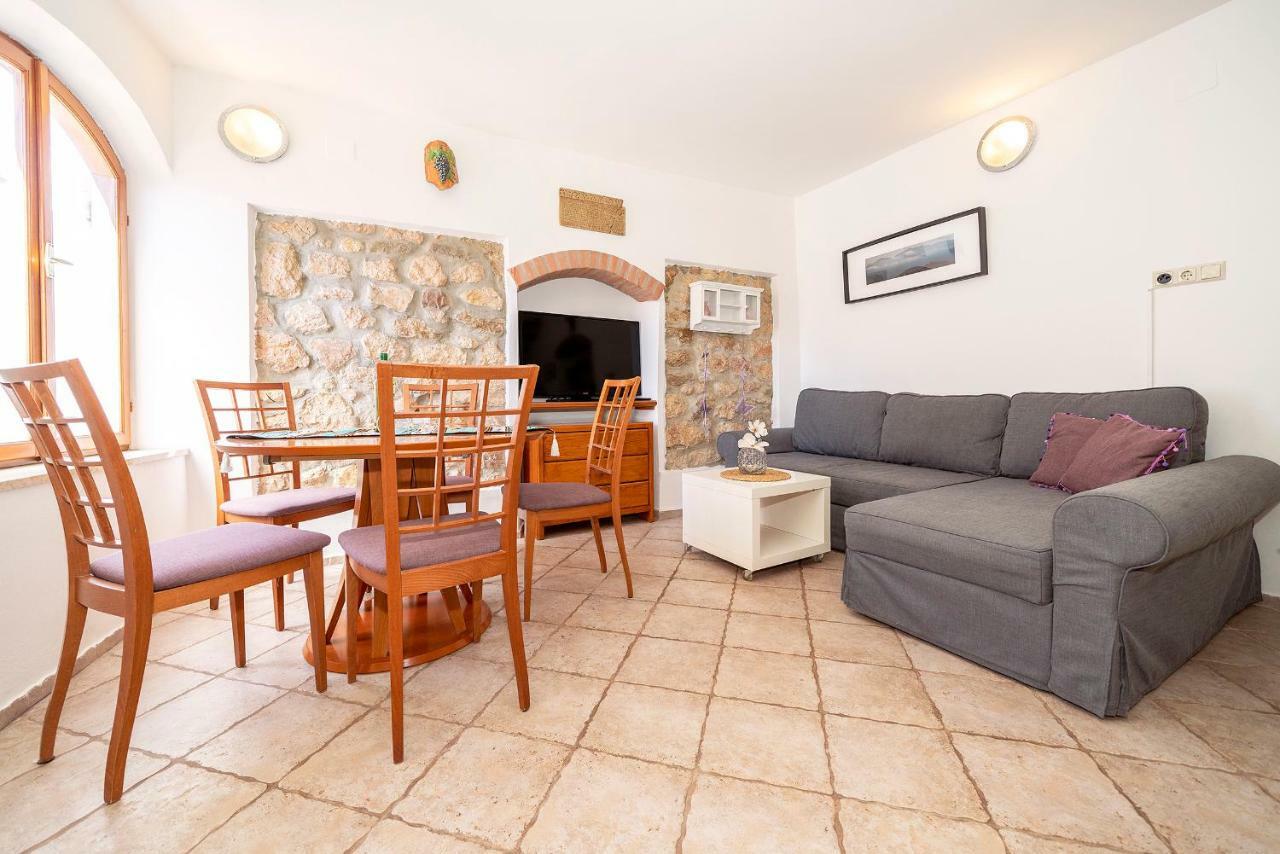 באסקה Mediterranean Apartment Korina מראה חיצוני תמונה